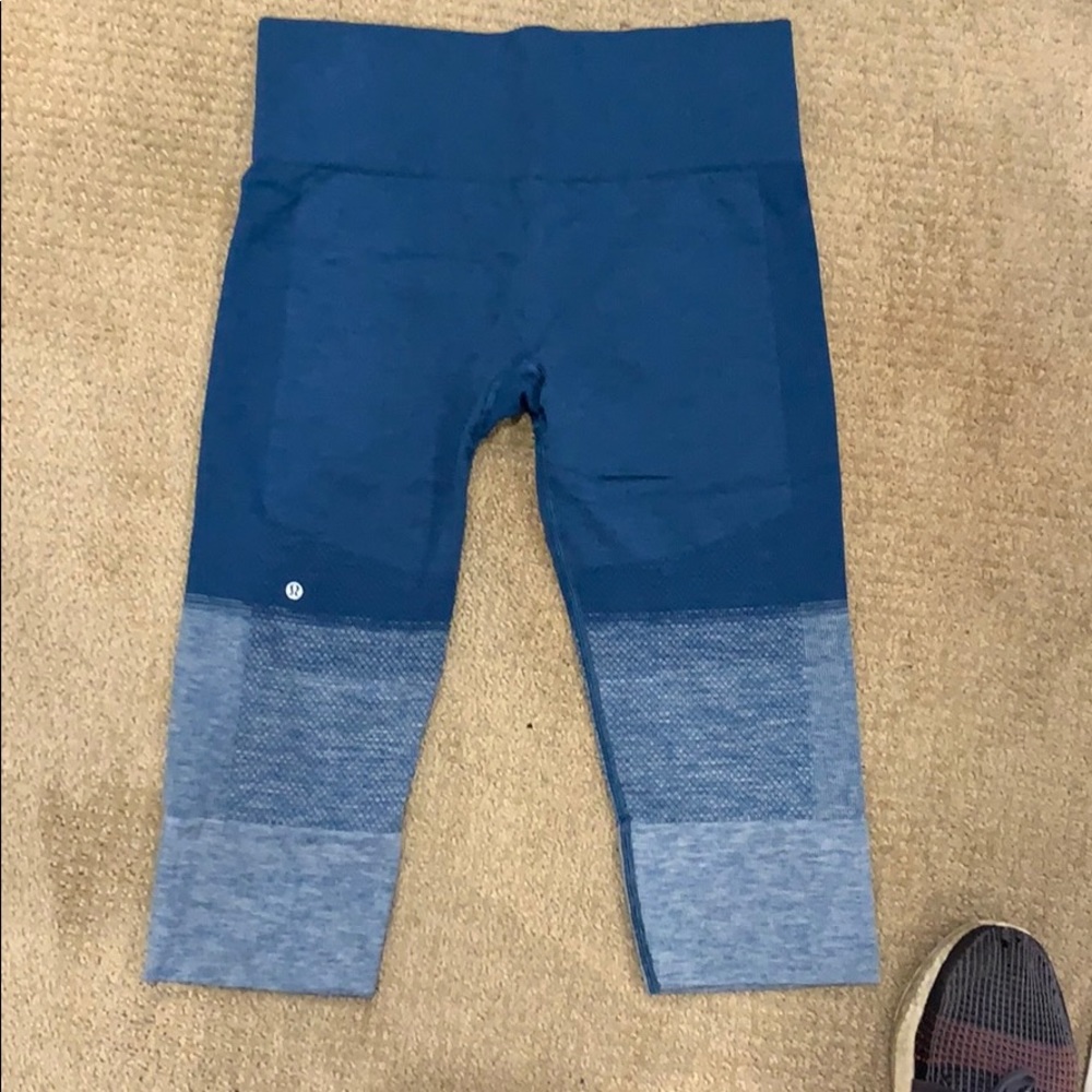 Lululemon Cropped Leggings - Picture 3 of 3